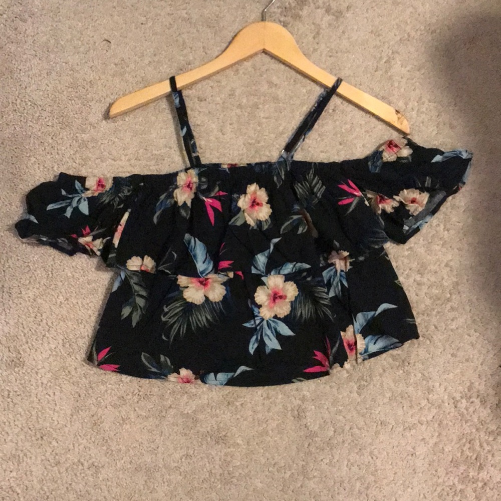 Hollister off the shoulder crop top